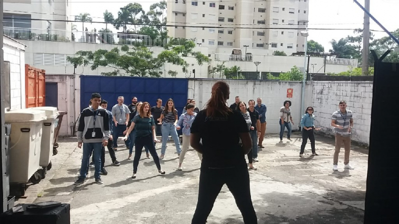 Empresa Que Faz Ginástica Laboral para Setor Administrativo Vila Carrão - Ginástica Laboral no Ambiente de Trabalho Berrini